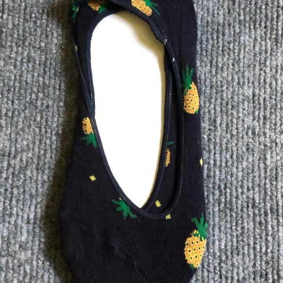 J.Crew Women's Ankle Pineapple Print No Show Socks - Picture 11 of 12